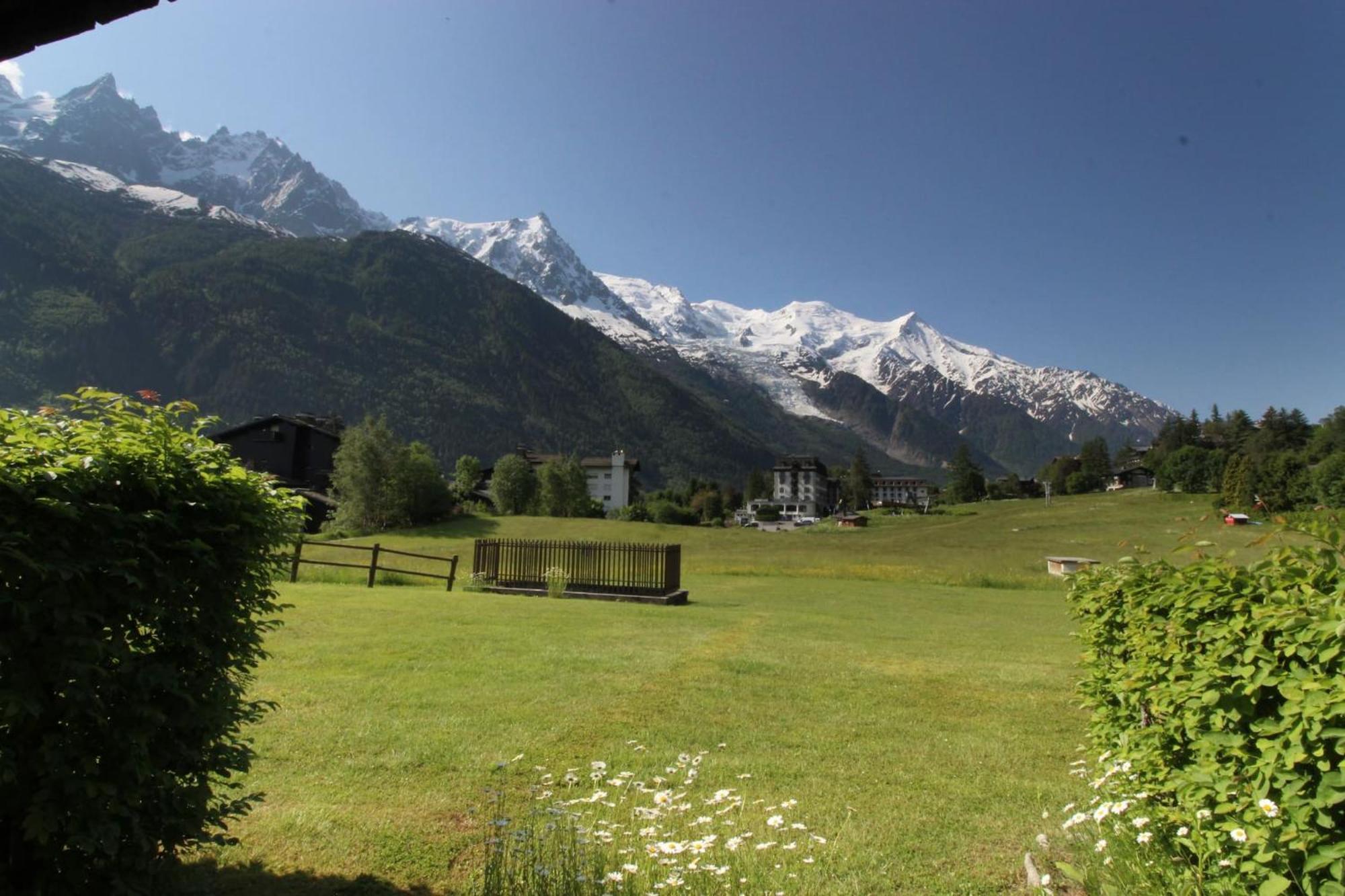 Appartement Le Savoy - Terrasse Avec Vue Sur Le Mont-Blanc à Chamonix Extérieur photo